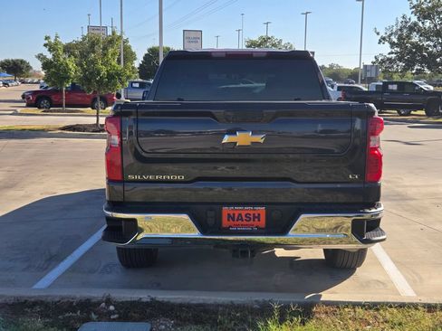 Used 2024 Chevrolet Silverado 1500 LT w/ Protection Package RWD image 5