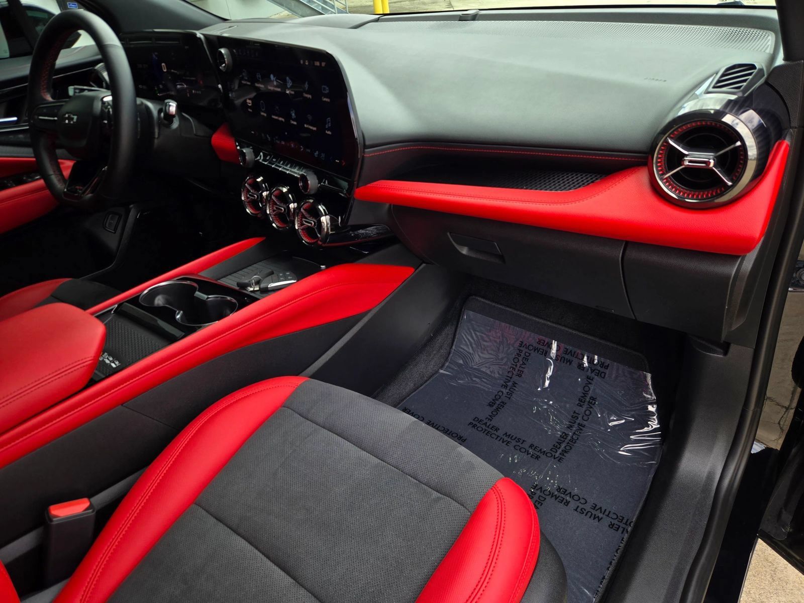 Used 2024 Chevrolet Blazer EV RS RWD image 2