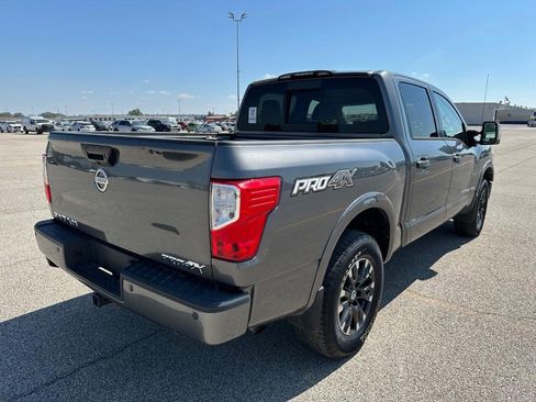 Used 2019 Nissan Titan PRO-4X w/ Pro-4x Utility Package image 5