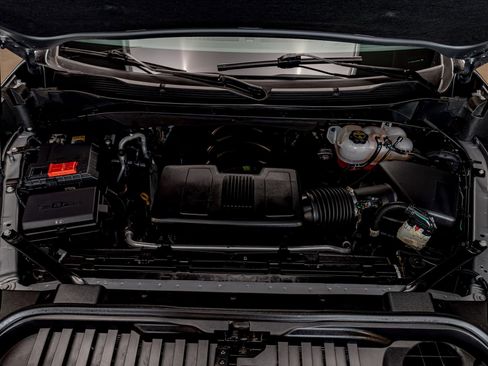 Used 2024 Chevrolet Silverado 1500 ZR2 w/ Technology Package image 35