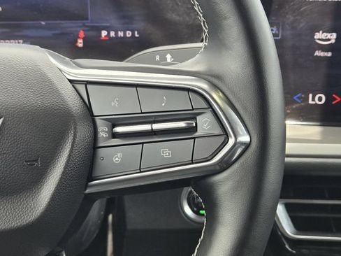 Used 2024 Chevrolet Traverse LT FWD image 28