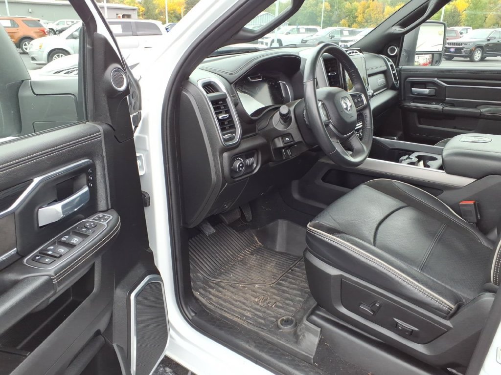 Used 2024 RAM 2500 Laramie w/ Night Edition AWD/4WD image 10
