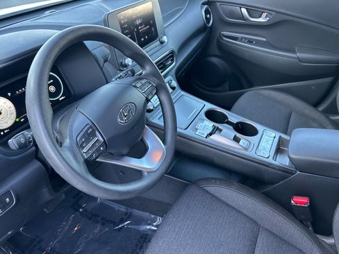 Used 2023 Hyundai Kona SE w/ Cargo Package FWD image 10