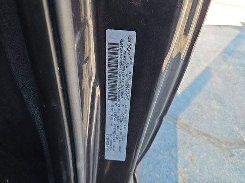 Used 2018 RAM 1500 Express RWD image 12