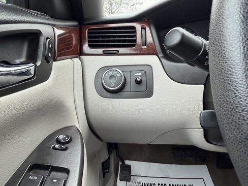 Used 2007 Chevrolet Impala LS image 26