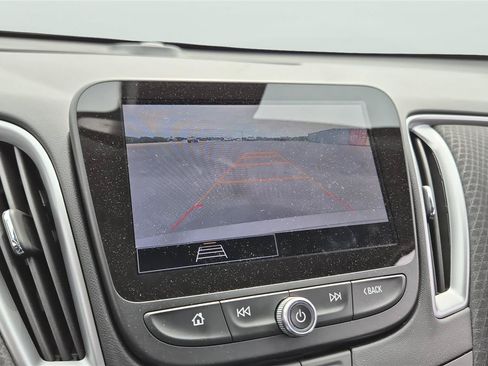 Used 2025 Chevrolet Malibu LS w/ LPO, Floor Liner Package FWD image 18