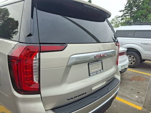 Used 2024 GMC Yukon Denali AWD/4WD image 7