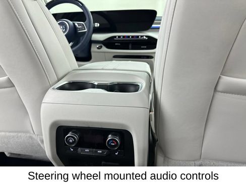 Used 2026 Buick Enclave Avenir w/ Super Cruise Package AWD/4WD image 25