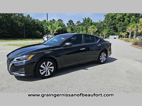 Used 2024 Nissan Altima 2.5 S FWD image 20