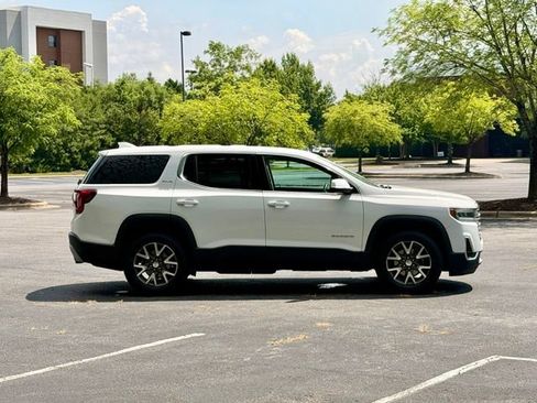 Used 2021 GMC Acadia SLE FWD image 9