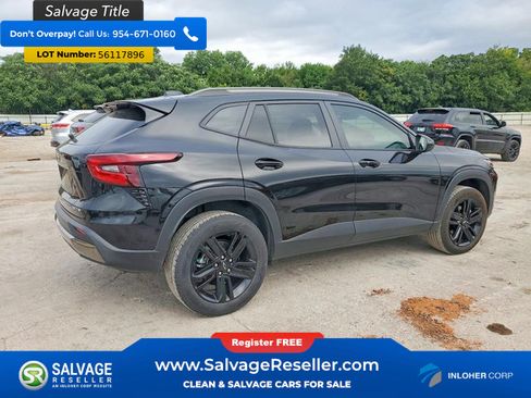 Used 2025 Chevrolet Trax ACTIV w/ Sunroof Package FWD image 4