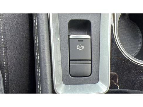 Used 2023 Nissan Altima 2.5 SV AWD/4WD image 23