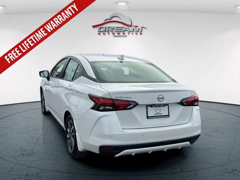 New 2025 Nissan Versa SV w/ Trunk Package FWD image 4