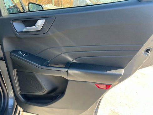 Used 2025 Ford Escape ST-Line w/ Tech Pack #1 image 12