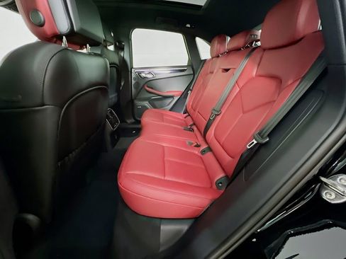 New 2026 Porsche Macan image 24