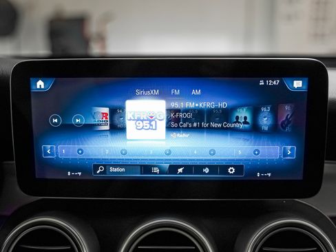 Certified 2021 Mercedes-Benz GLC 300 image 20