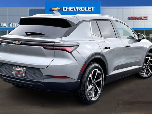 New 2026 Chevrolet Equinox EV LT FWD image 18