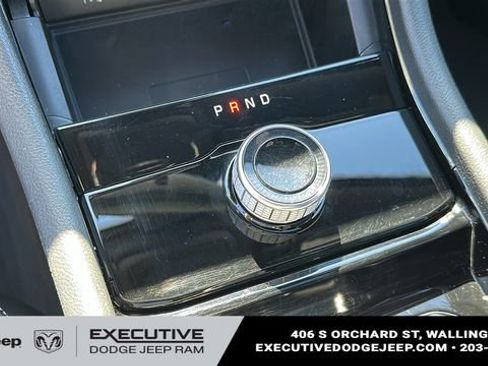 Used 2023 Jeep Grand Cherokee Altitude image 19