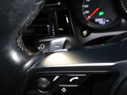 Used 2019 Porsche Macan AWD/4WD image 22
