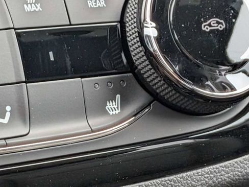 New 2026 Buick Envista Sport Touring w/ Convenience I Package FWD image 21
