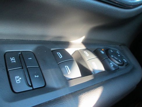 Used 2024 Chevrolet Suburban RST w/ Sport Performance Package image 29