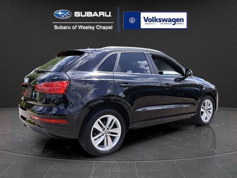 Used 2018 Audi Q3 2.0T Premium w/ Convenience Package FWD image 9