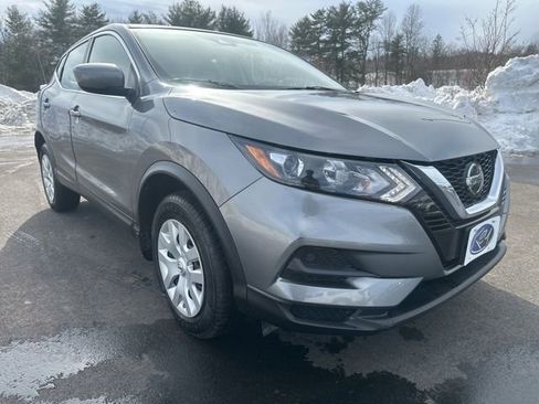 Used 2020 Nissan Rogue Sport S image 7