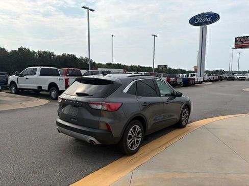 Used 2022 Ford Escape SEL FWD image 5