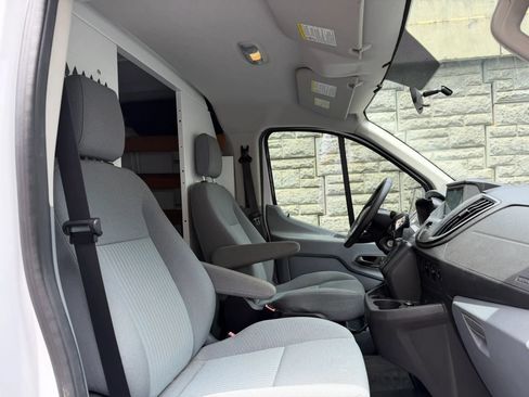 Used 2015 Ford Transit 250 130 Low Roof w/ Exterior Upgrade Package RWD image 26