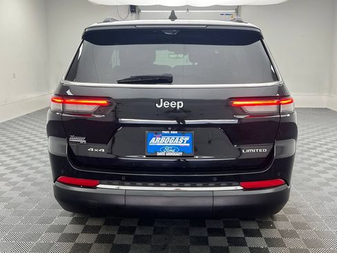 Used 2023 Jeep Grand Cherokee L Limited w/ Luxury Tech Group II AWD/4WD image 9