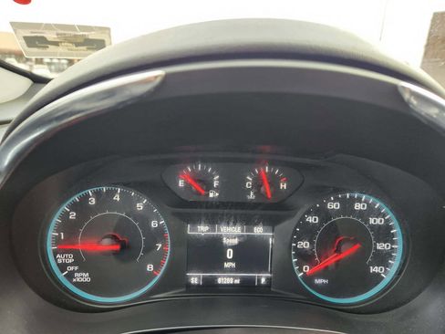 Used 2017 Chevrolet Malibu LT image 18