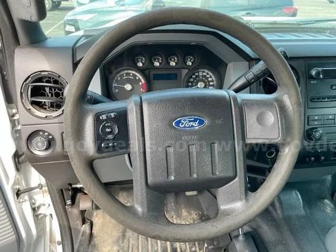 Used 2016 Ford F250 XL w/ Power Equipment Group AWD/4WD image 16