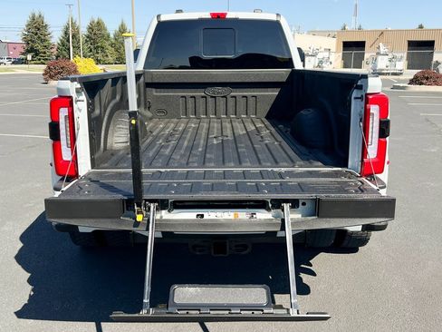 Used 2025 Ford F450 Platinum w/ Platinum Plus Package image 12