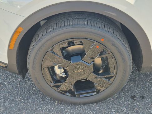 New 2026 Kia Sportage X-Line image 17