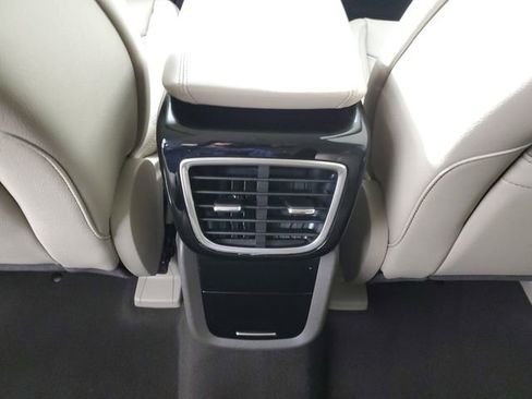 Used 2023 Lincoln Nautilus FWD w/ Premium Package image 14