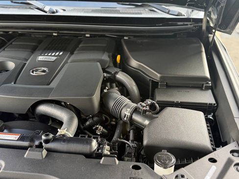 Used 2024 Lexus GX 550 image 95