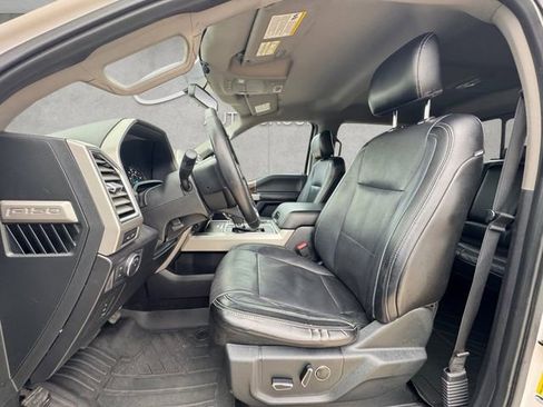 Used 2016 Ford F150 Lariat image 19