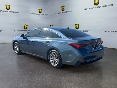 Used 2020 Toyota Avalon XLE w/ All Weather Liner Package FWD image 3