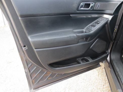 Used 2017 Ford Explorer 4WD Police Interceptor image 14