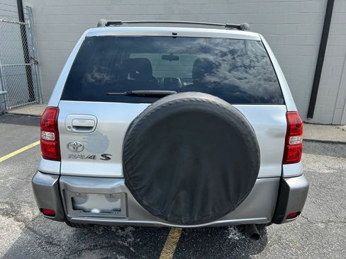 Used 2005 Toyota RAV4 2WD w/ Sport Pkg image 7