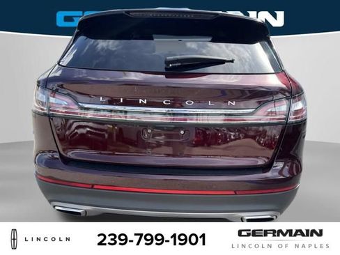 Used 2022 Lincoln Nautilus Reserve AWD/4WD image 7