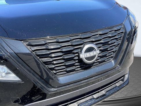 Used 2023 Nissan Rogue SV w/ SV Premium B Package FWD image 27