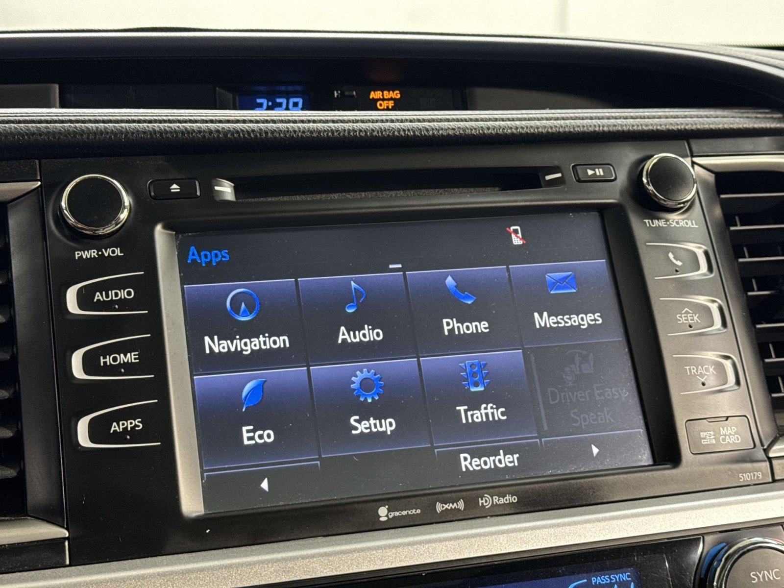 Used 2018 Toyota Highlander XLE AWD/4WD image 30