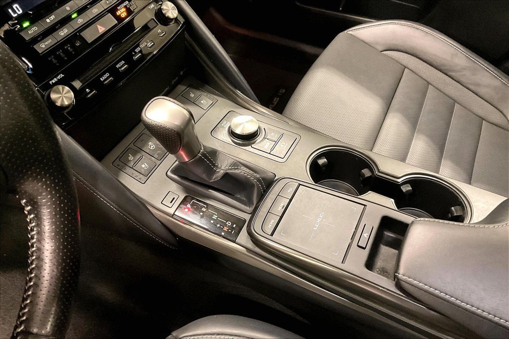 Used 2022 Lexus IS 350 F Sport AWD/4WD image 19