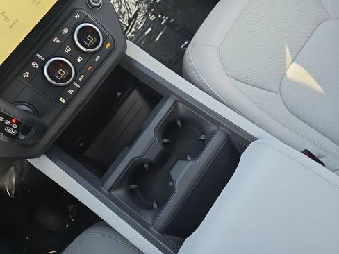 New 2026 Land Rover Defender 110 S AWD/4WD image 18