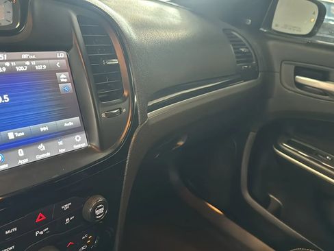 Used 2021 Chrysler 300 S RWD image 19