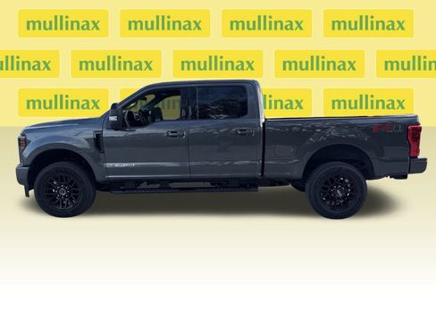 Used 2019 Ford F350 Lariat image 12