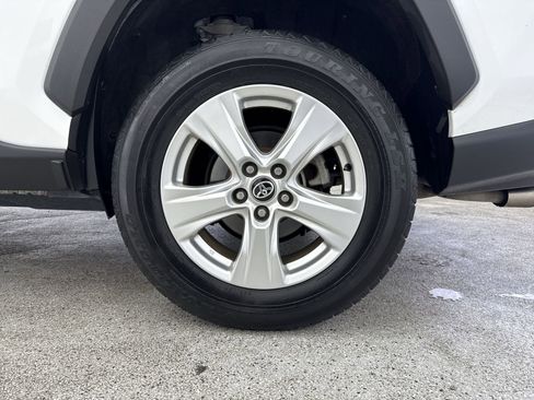 Used 2021 Toyota RAV4 XLE image 23