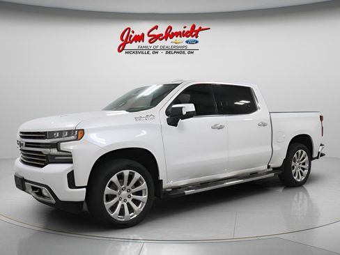 Used 2021 Chevrolet Silverado 1500 High Country w/ Technology Package image 2