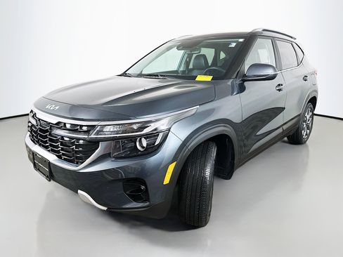 Certified 2024 Kia Seltos S AWD/4WD image 3